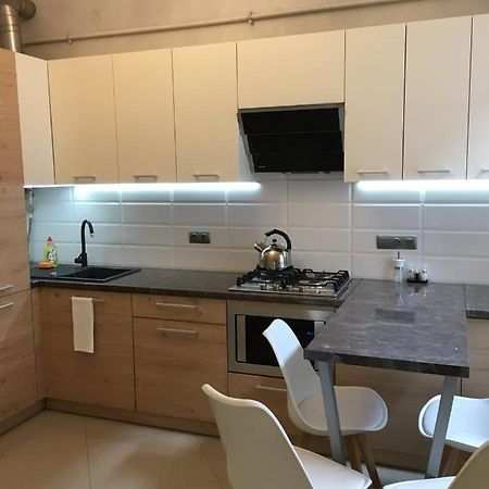 Apartment On Centre リヴィウ エクステリア 写真