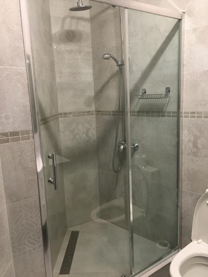 Apartment On Centre リヴィウ エクステリア 写真
